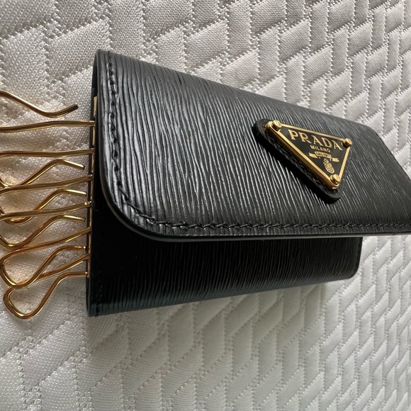 Authentic Prada card case. New never used.Certificate of authenticity included. - Picture 3 of 5